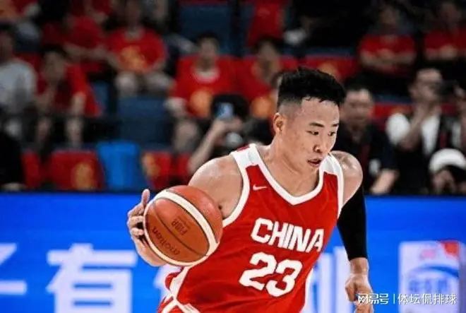 球迷反应与球队战略