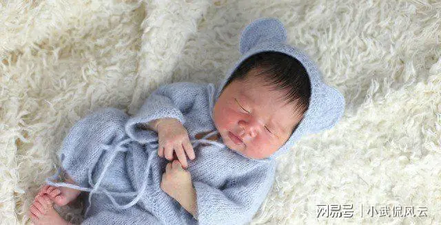 警钟：月嫂、月子中心托管，正在悄悄毁掉孩子，让安全感缺失！
