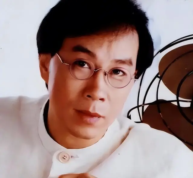 车祸瘫痪后，被妻子扔养老院22年，昔日的“歌王”如今怎么样了？