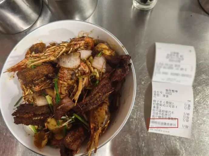杭州天价面馆引热议：一碗售价2188元 一天最多卖6碗