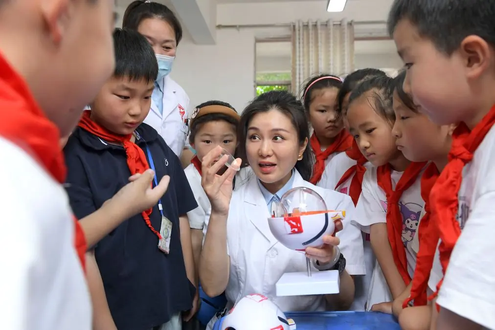 近视防控眼镜不是越贵越好 眼科医生教你科学配镜