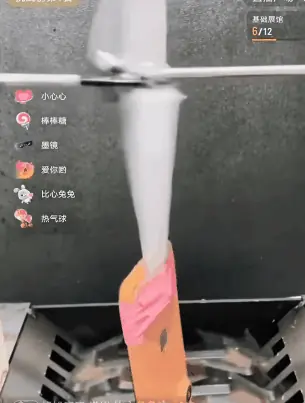 连旭旭宝宝都中招的“地摊直播”，到底有啥套路？