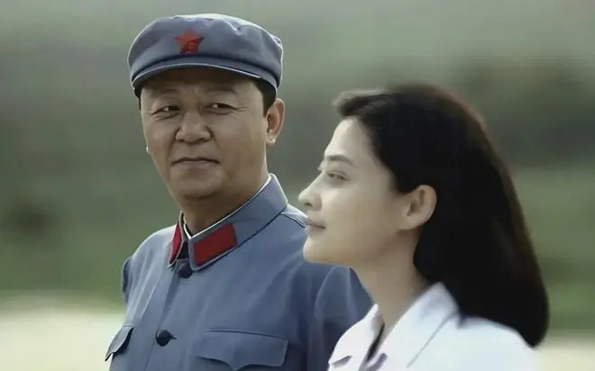 《父母爱情》重播上千次，编剧却已去世6年，临终仨遗憾看哭网友