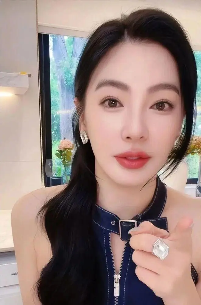 张雨绮：出道近20年从不哭哭啼啼，这次反而哭了！