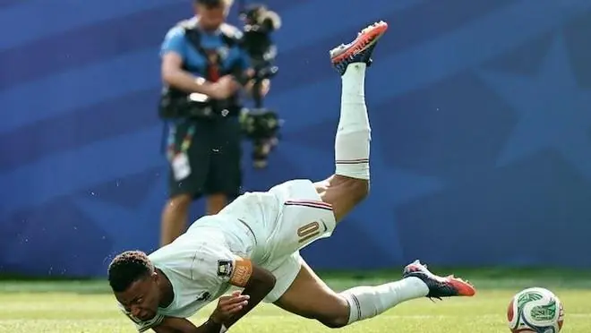 疯狂2-0！世界杯精彩一夜：姆巴佩失点后破门，法国连续3届进四强