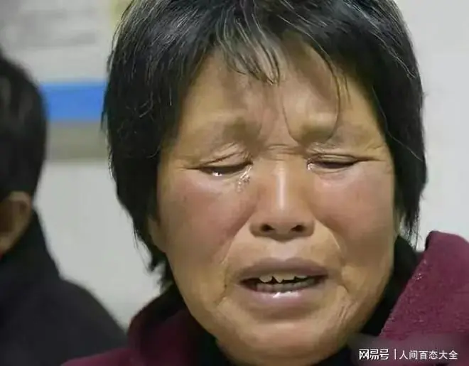 大妈揣80万去儿子家住一周，7天吃咸菜，孙子：等你走了吃煎牛排