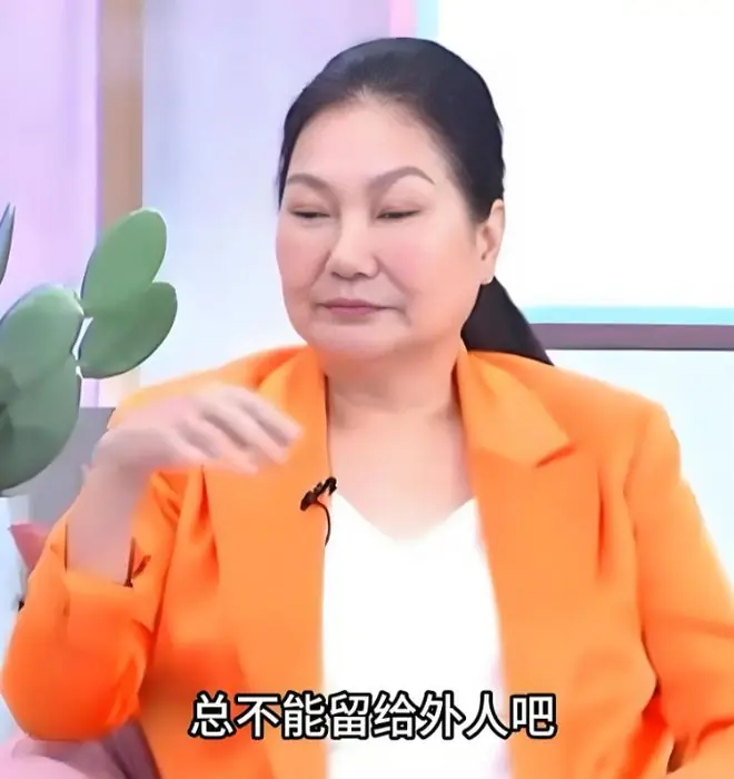 大S遗产再起风波，台媒曝S妈许雅钧联手做局，诱使具俊晔放弃遗产