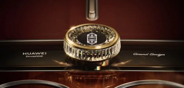 尊界 S800 Grand Design 典藏大观全系搭载华为智擎，重塑豪华出行新标杆