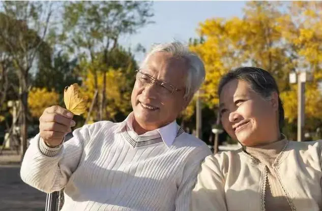 老人最招人烦15条行为，占两条得赶紧改，一条不占备受尊敬和欢迎