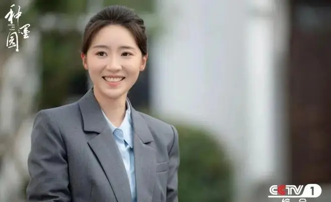 【2026.7.6】白鹿丞磊不对付？《灿若繁星》《野狗骨头》？张月《种墨园》女主？老辈子因戏生情？穿礼服大方自信一些？