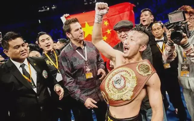 7年亏完2亿！冉莹颖的上进心，害苦了邹市明