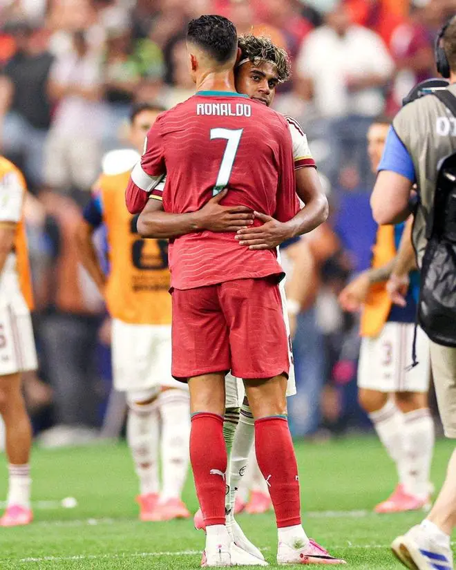 1-0，4-1！世界杯精彩继续：C罗结束最后一舞，东道主全部出局