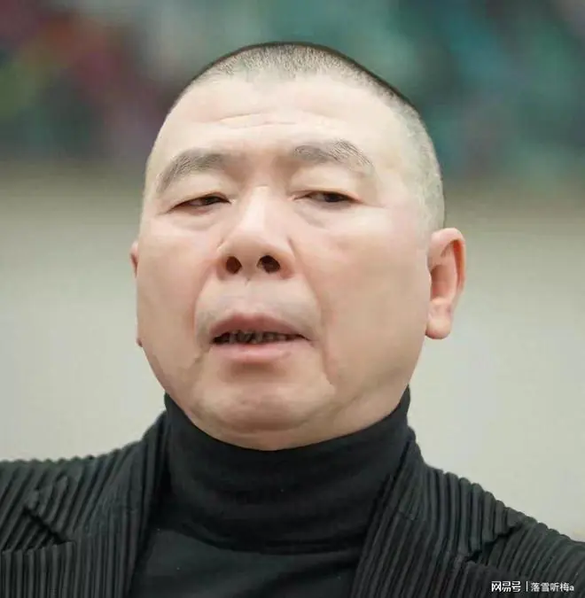 冯小刚直言：她太能装了，永远红不了，更别说拿奖了，她是谁？