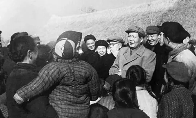 毛主席南巡，林彪的一个心腹主动告密，毛主席果断让许世友做准备