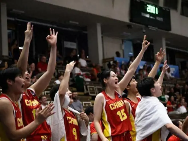 亚太女篮全员崛起！四国首轮全胜，U17女篮力克强敌，背靠背硬仗来袭