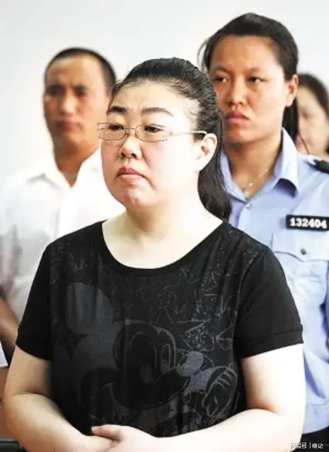 女副处只有性别是真的
