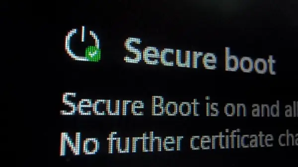 微软暂停Windows 11安全启动证书更新，因BitLocker修复界面卡死问题